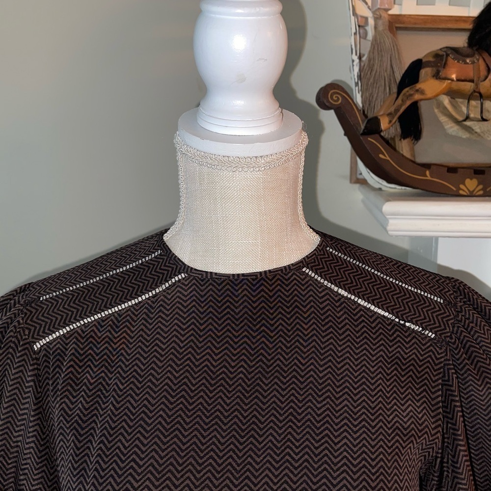 Albert Nipon vintage brown puffy sleeve dress with pockets!! 18 Pit to pit. - Picture 4 of 11